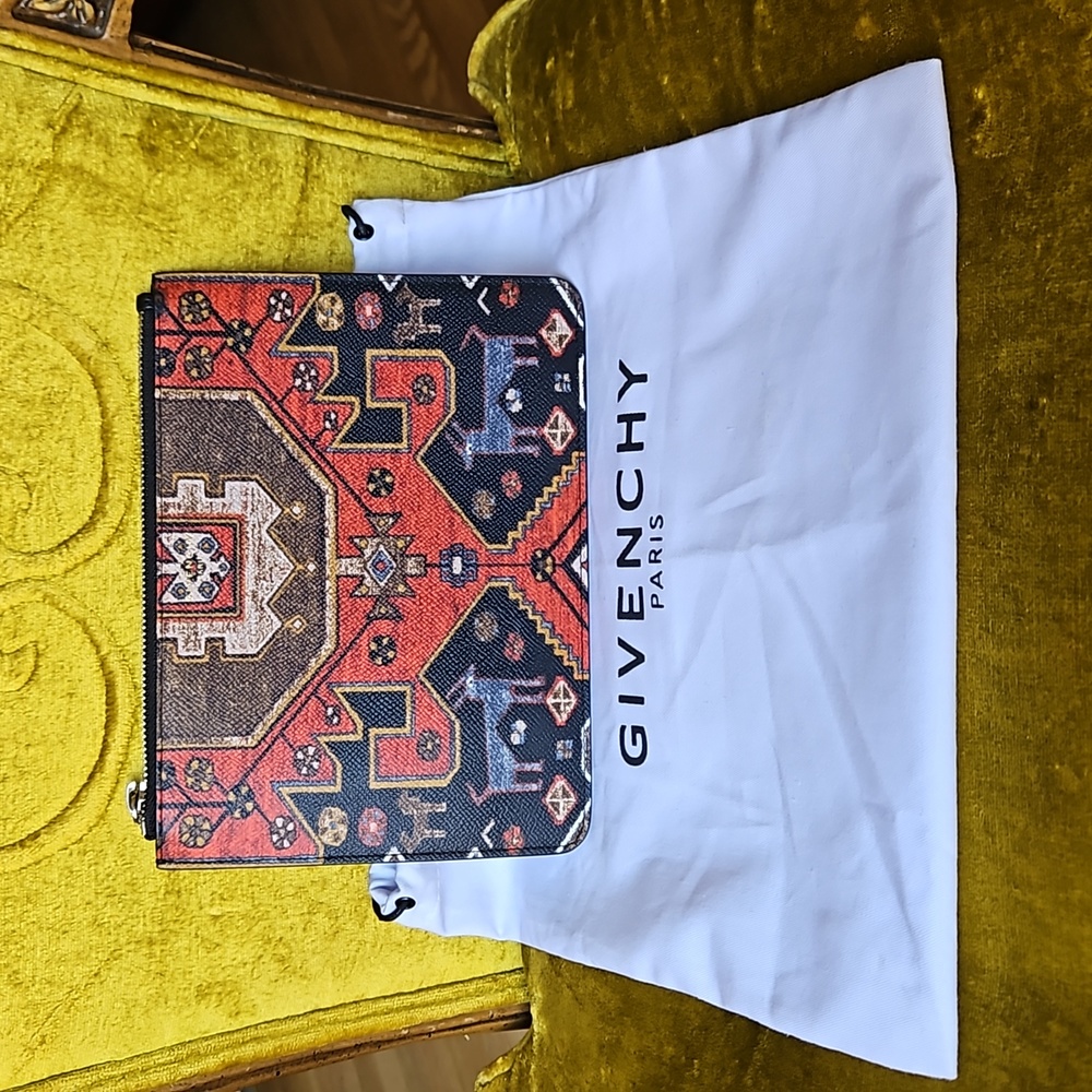 GIVENCHY Large Persian Print Pouch - Picture 3 of 8